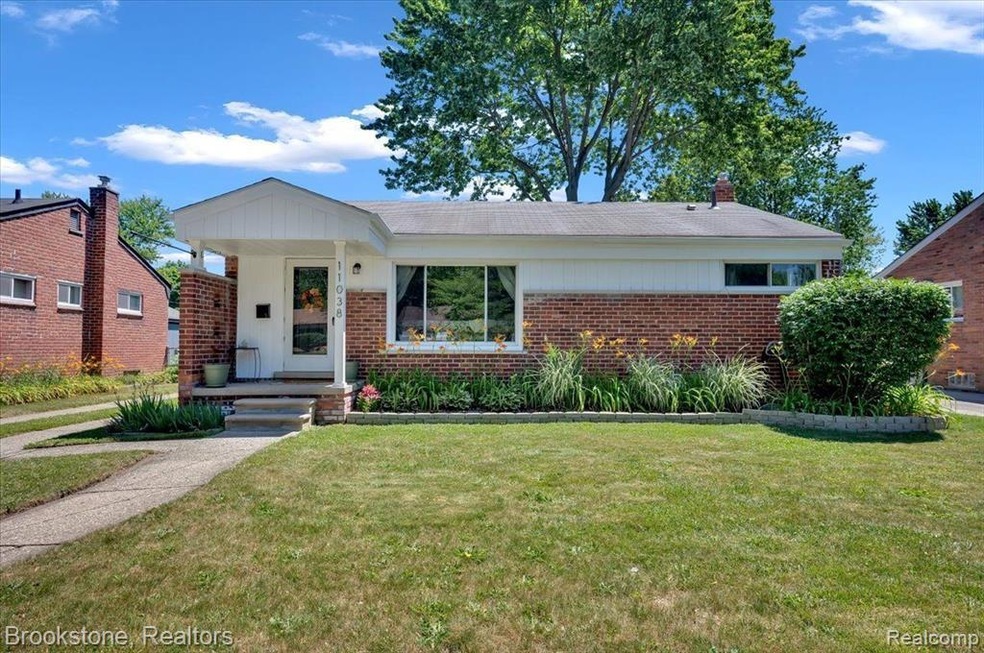 Welcome home to 11038 Milburn St