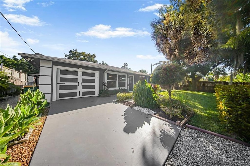 For Sale $498,999 • Co-Listing Agent