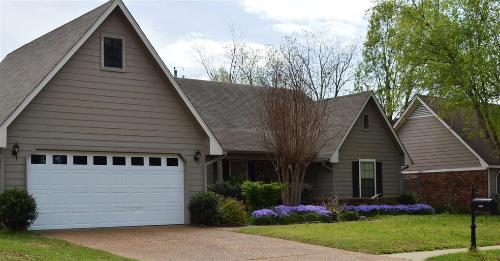 Beautifully cared for home, walking distance to Ka