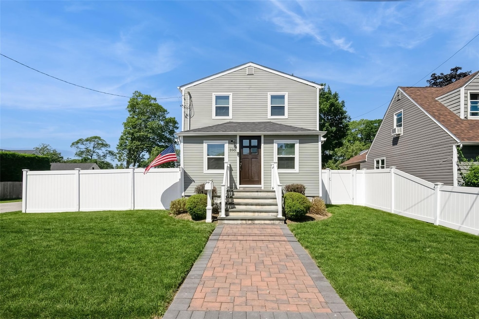 393 S 4th St, Lindenhurst, NY 11757 - photo 1