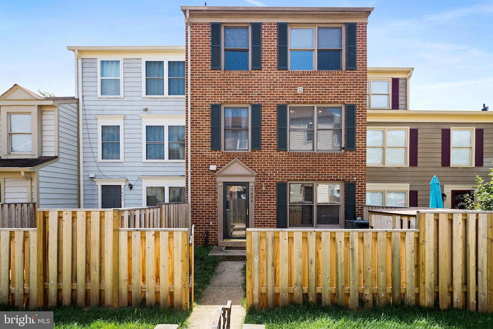 Sold $352,000 • Co-Listing Agent