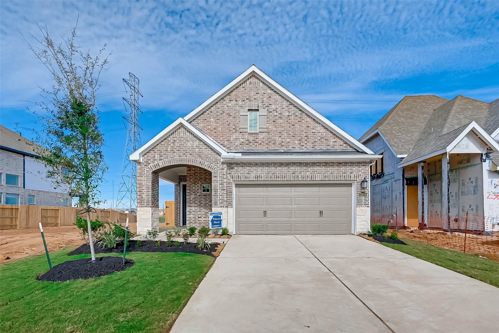 23814 Pullin Dr, Pleasanton, TX 78064 - photo 1