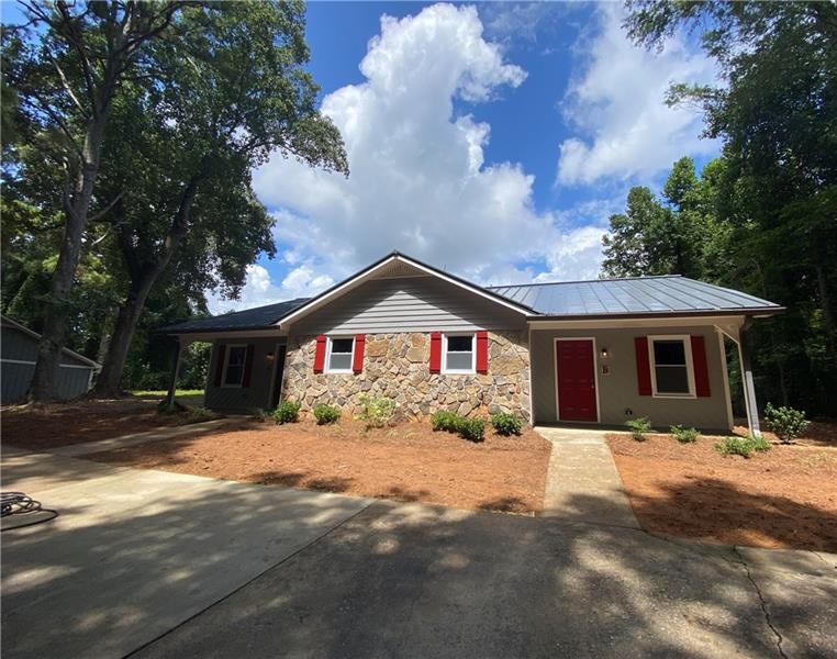 FABULOUS RANCH DUPLEX IN AN AMAZING LOCATION!