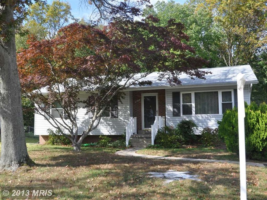 8615 Lagrange St, Lorton, VA 22079 - photo 1