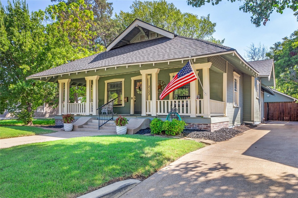 Welcome home to 2123 6th Avenue!