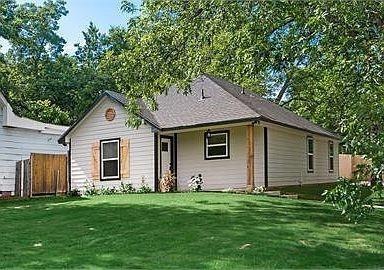 401 W Monterey St, Denison, TX 75020 - photo 1