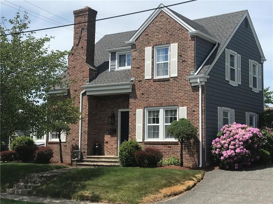 630 Armistice Blvd, Pawtucket, RI 02861 - photo 1