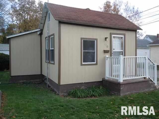 110 N Beason St, Lincoln, IL 62656 - photo 1