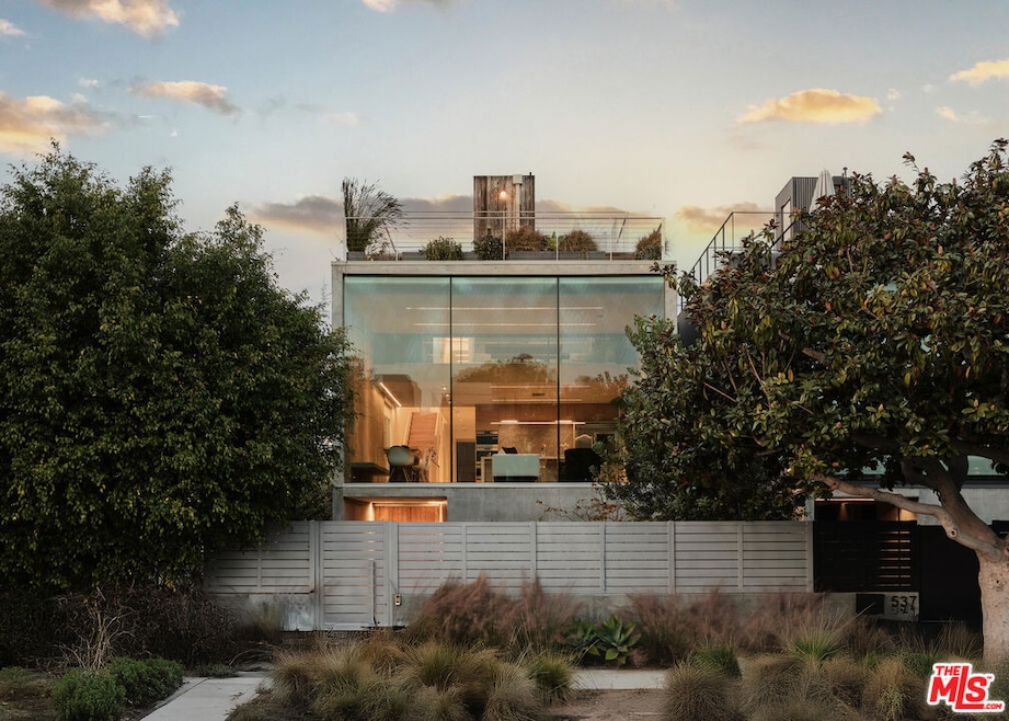 For Sale $4,795,000 • Co-Listing Agent