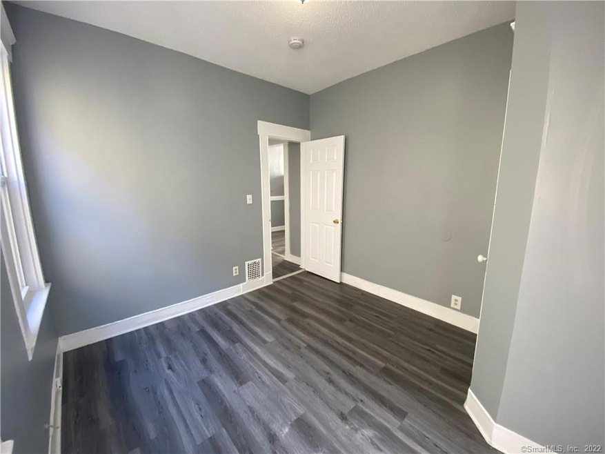 44 Hurlburt St unit 2nd FL, New Haven, CT 06519 - photo 1