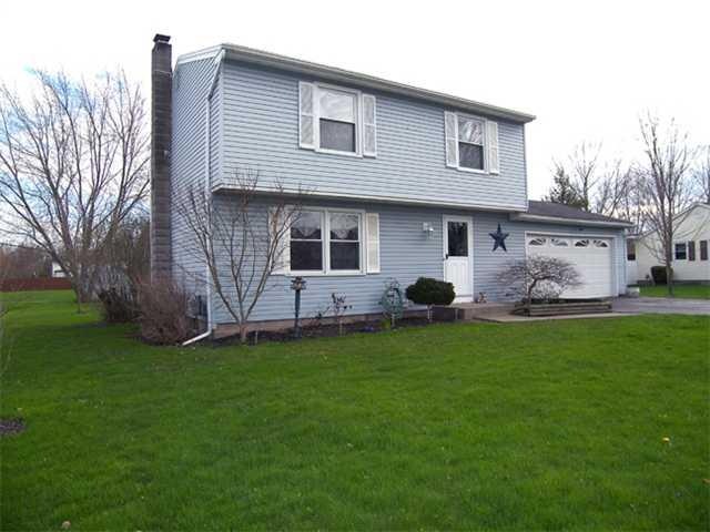 Exterior Front Pretty home in a warm, friendly nei