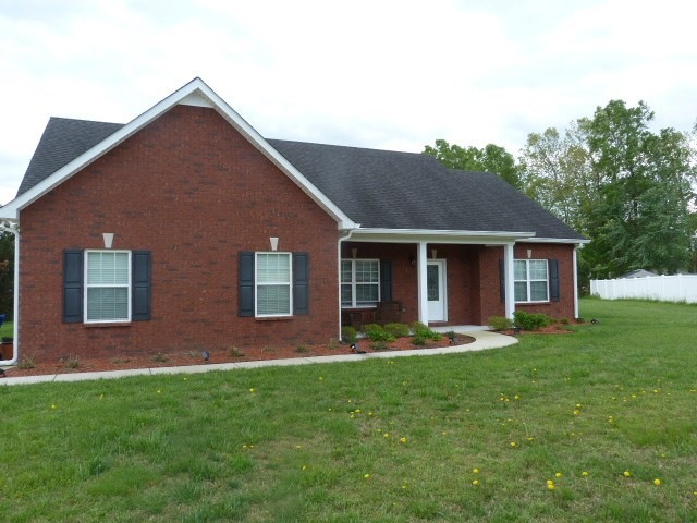 212 Hamilton Ct, Manchester, TN 37355 - photo 1