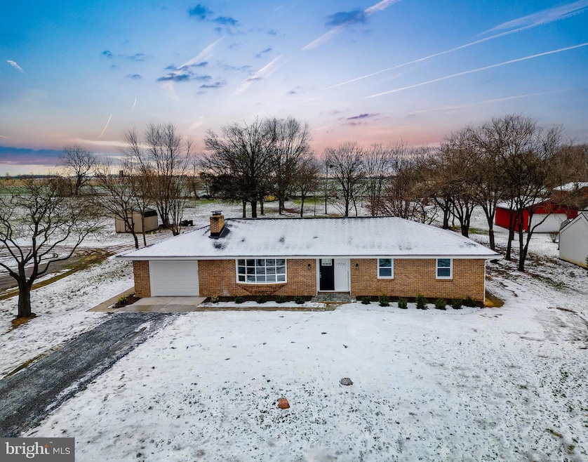 17731 Mason Dixon Rd, Hagerstown, MD 21740 - photo 1