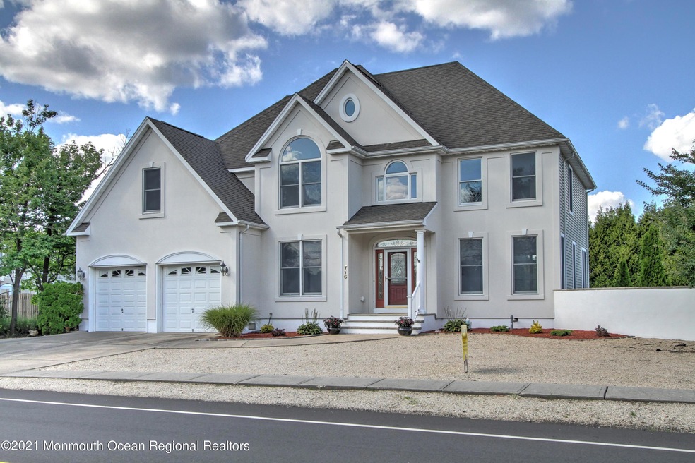 Welcome To 716 Nautilus Blvd