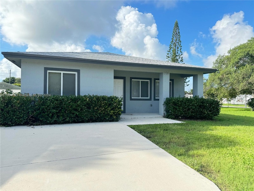 719 SW 9th St, Dania Beach, FL 33004 - photo 1