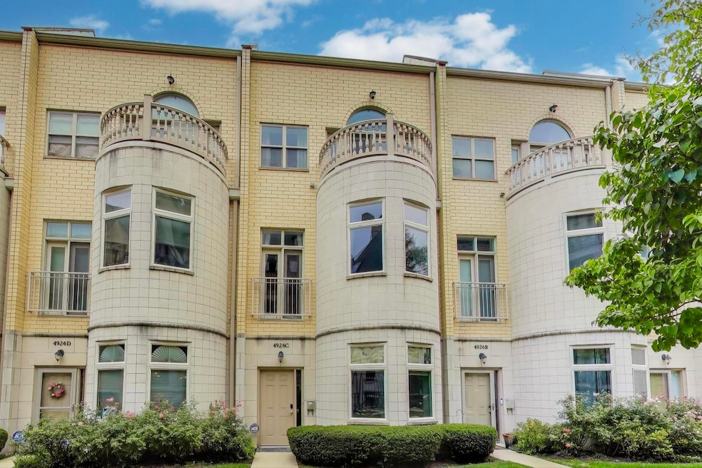 4926 S Drexel Blvd unit C, Chicago, IL 60615 - photo 1