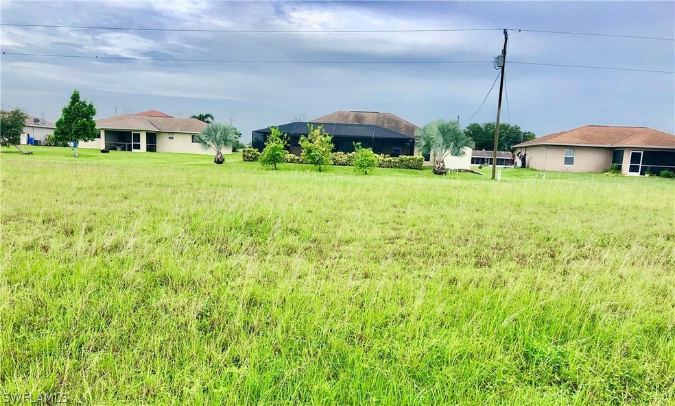 2824 NE 7th Ave, Cape Coral, FL 33909 - photo 1