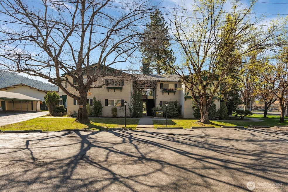 111 Whitman St unit 1C, Leavenworth, WA 98826 - photo 1