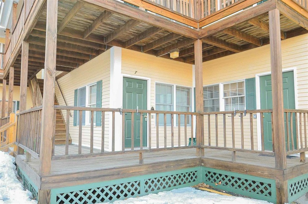 30 Pond St unit 7, Ludlow, VT 05149 - photo 1