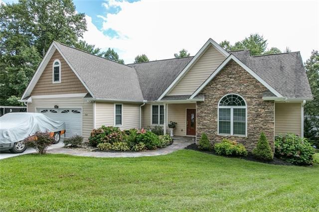 722 Chestnut Trail, Hendersonville, NC 28792 - photo 1