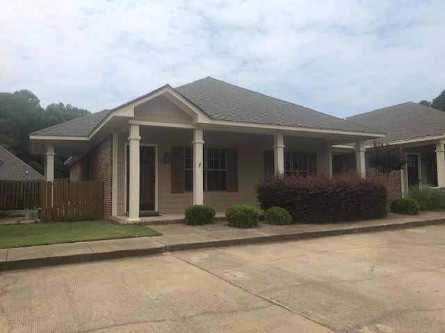 121 Pr 1037, Oxford, MS 38655 - photo 1