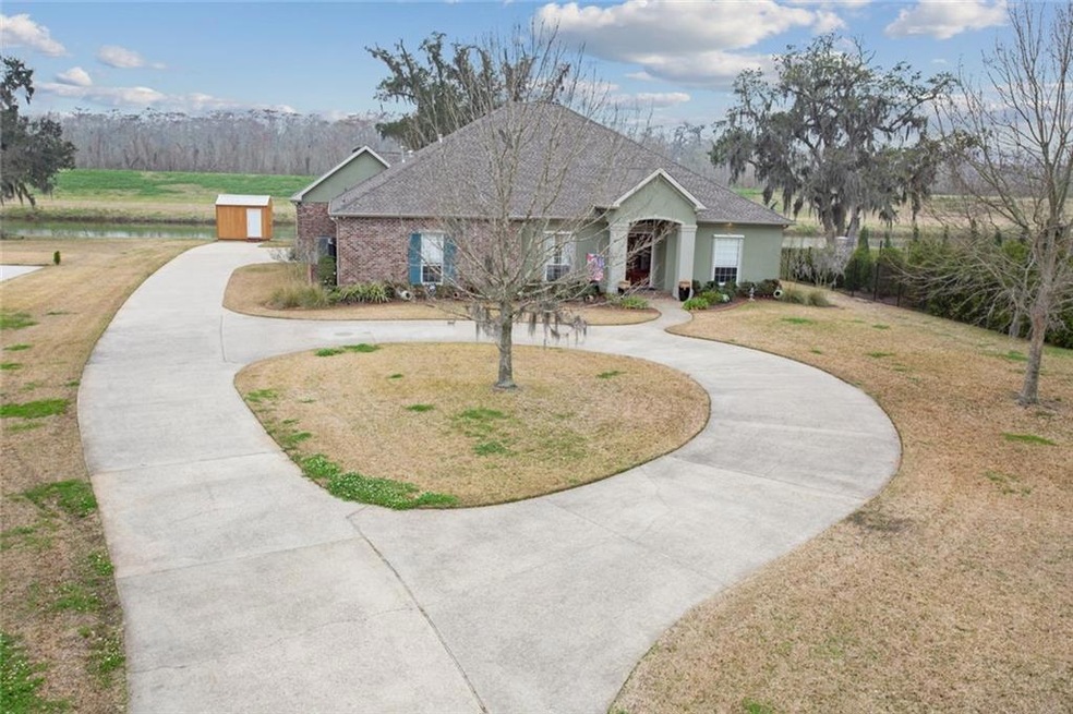 4510 Barataria Blvd, Marrero, LA 70072 - photo 1