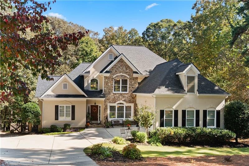 Outstanding family home in desirable Falls of Cher