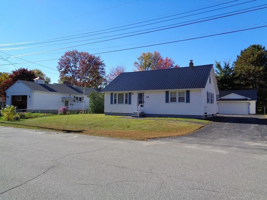 44 New York St, Millinocket, ME 04462 - photo 1