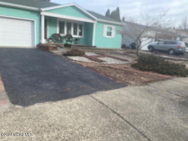 6 FAIRFIELD FRONT OF HOUSE