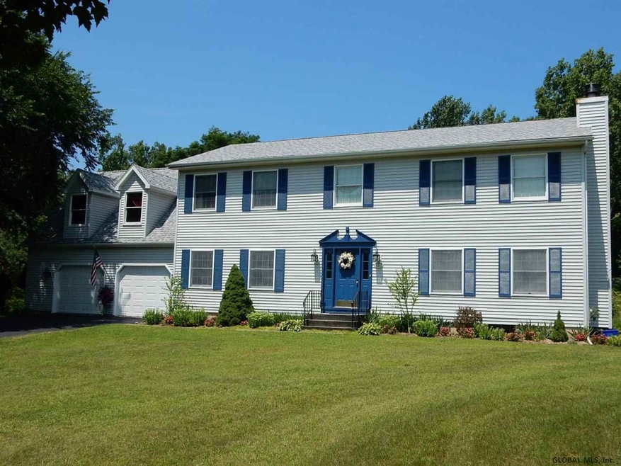 33 Chester Ct, Troy, NY 12182 - photo 1