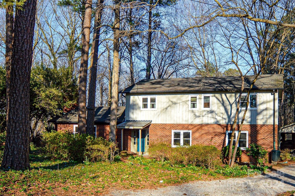 606 Whittington Place unit 3/16, Statesville, NC 28677 - photo 1