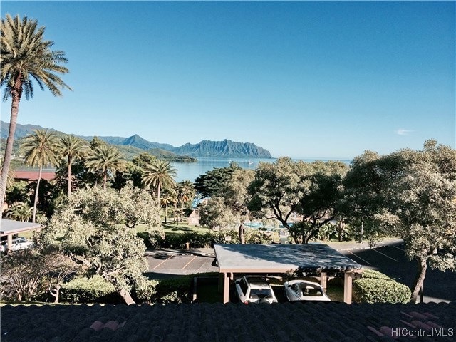Kaneohe Bay and Koolau Mountain views