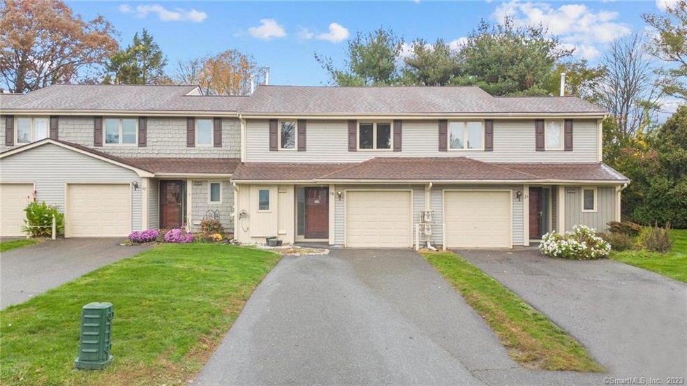 19 Copper Beech Dr unit 19, Rocky Hill, CT 06067 - photo 1