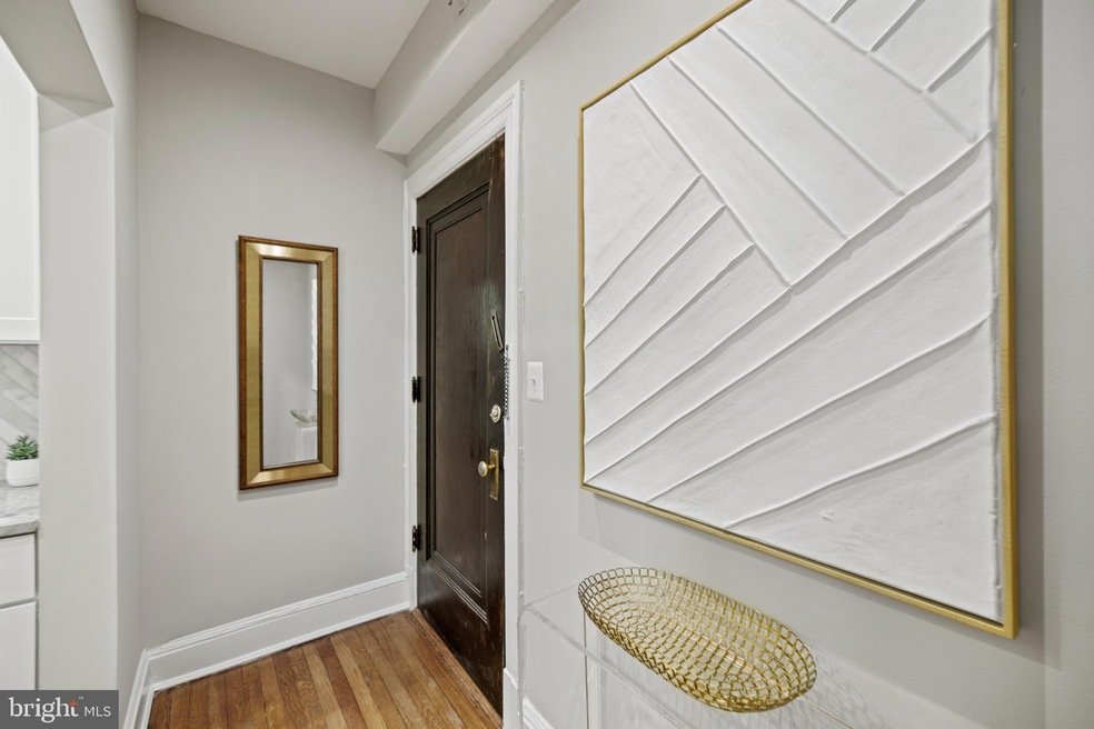 2707 Adams Mill Rd NW unit 109, Washington, DC 20009 - photo 1