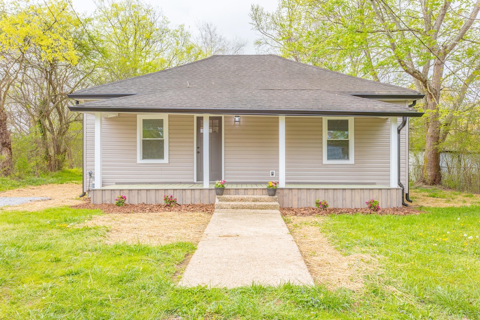 607 Colerain St, La Fayette, GA 30728 - photo 1