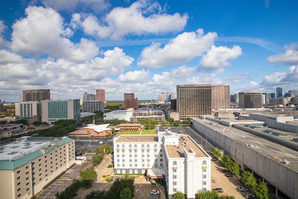 Oxford Condominium unit 1602, Houston, TX 77056 - photo 1