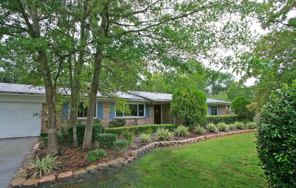 5422 Tara Woods Dr S, Jacksonville, FL 32210 - photo 1