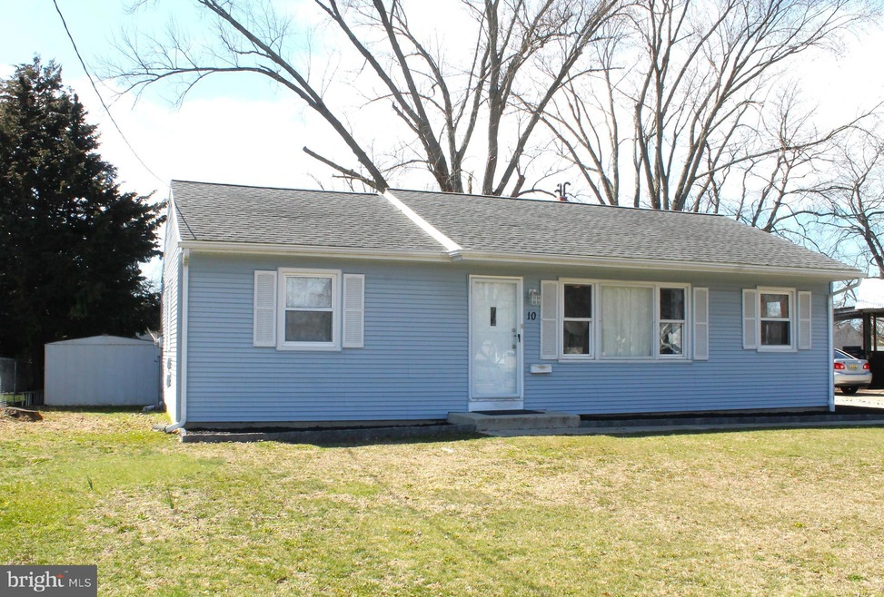 10 Warwick Rd, Stratford, NJ 08084 - photo 1