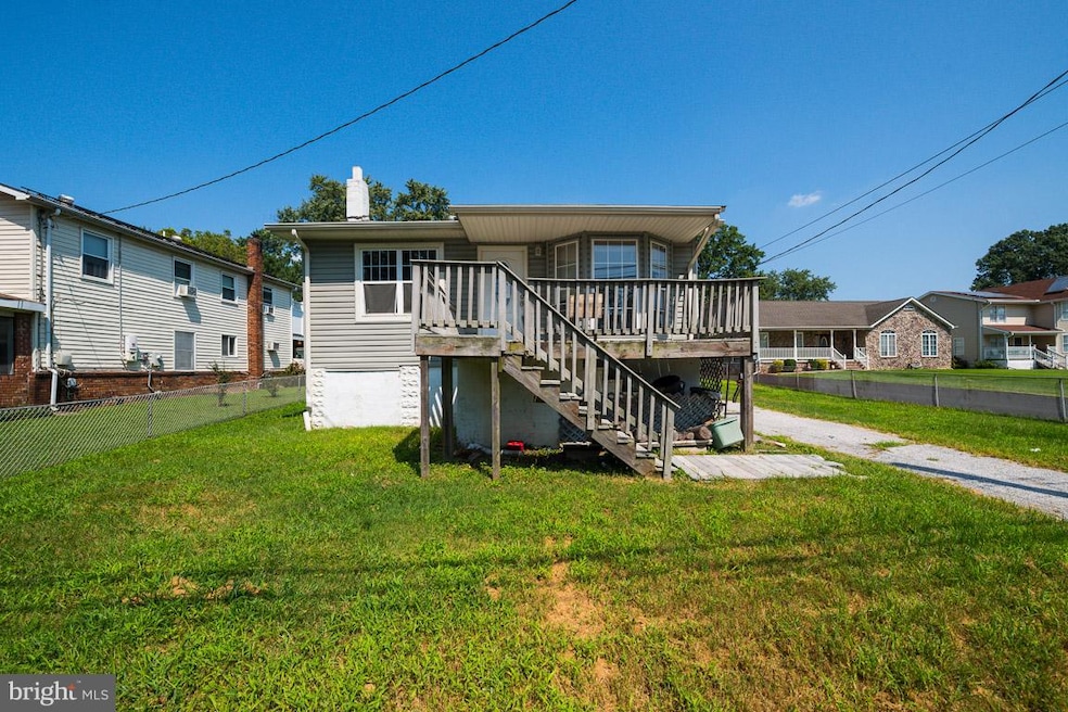 7324 Hughes Ave, Sparrows Point, MD 21219 - photo 1