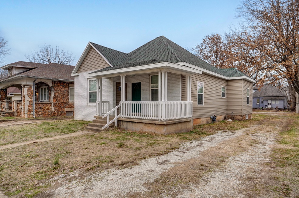 931 W Brower St-1