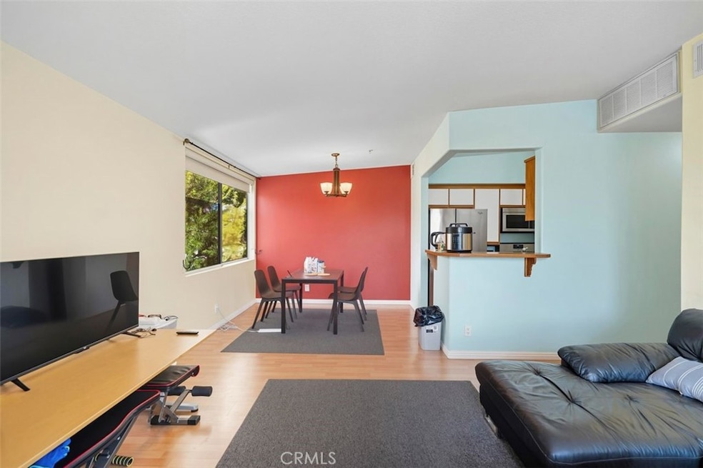 Under Contract $465,000