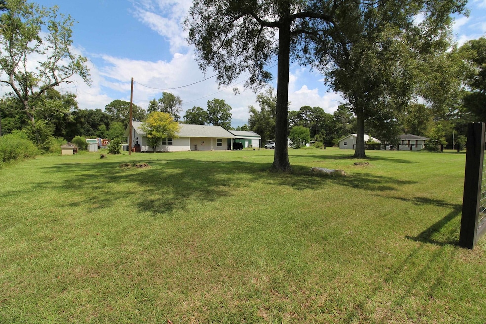 4075 S Main St, Vidor, TX 77662 - photo 1