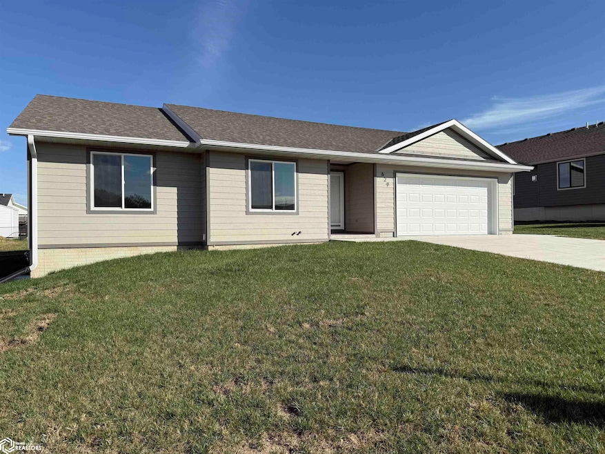 629 Meadow Ln, Carroll, IA 51401 - photo 1