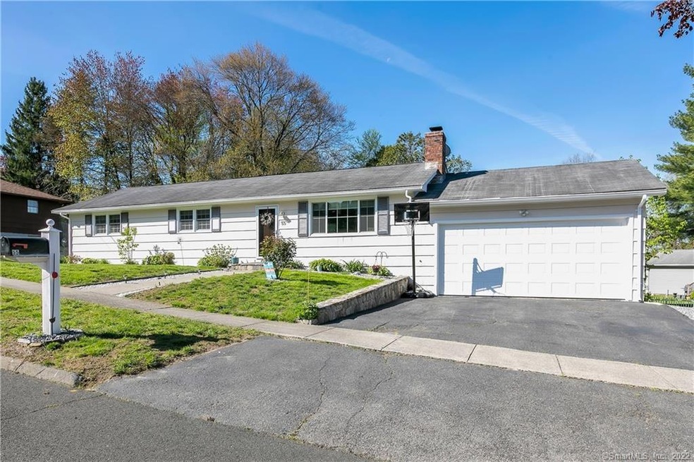 55 E Gate Ln, Stratford, CT 06614 - photo 1