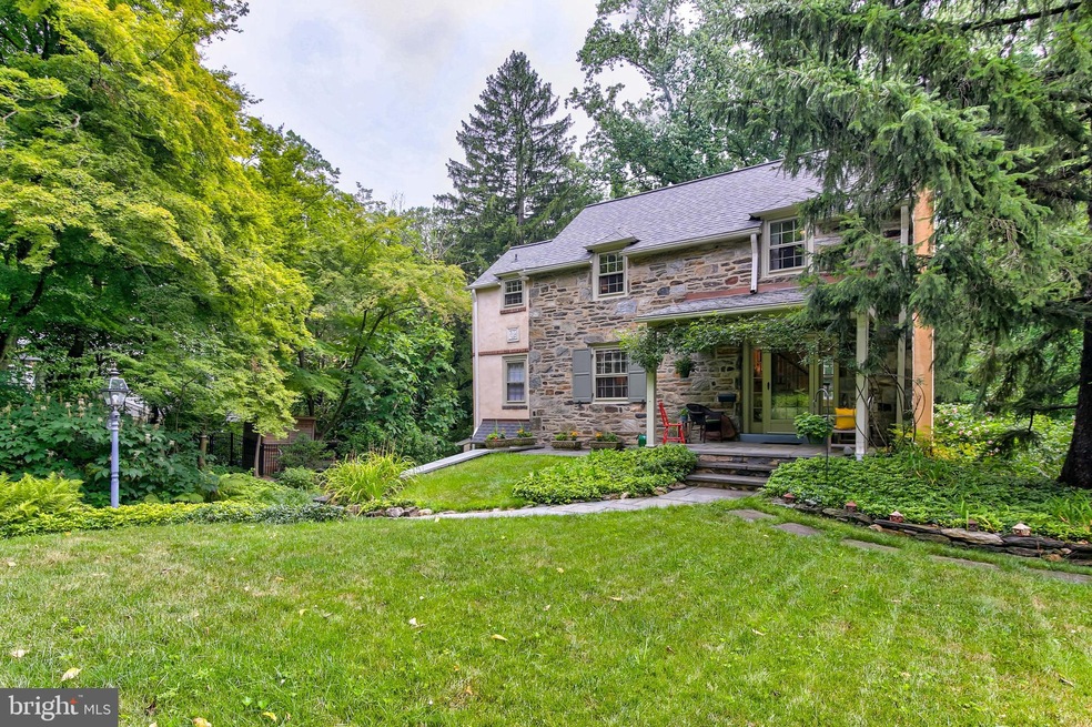 37 Green Valley Rd, Wallingford, PA 19086 - photo 1