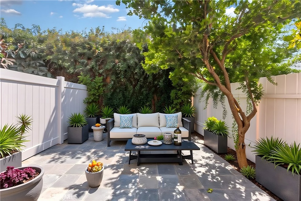 6858 Quinton Ln, Tujunga, CA 91042 - photo 1