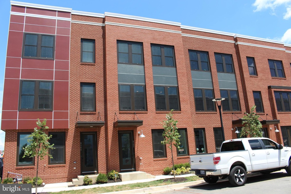 9162 Power House Rd, Lorton, VA 22079 - photo 1