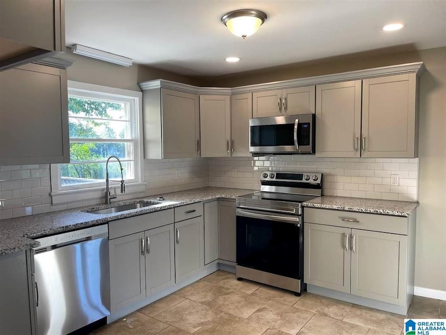 2520 5th St NE, Center Point, AL 35215 - photo 1