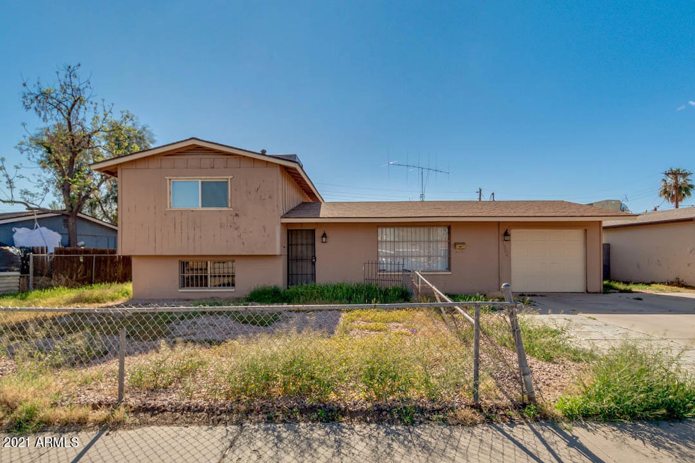 2534 N 47th Ln, Phoenix, AZ 85035 - photo 1