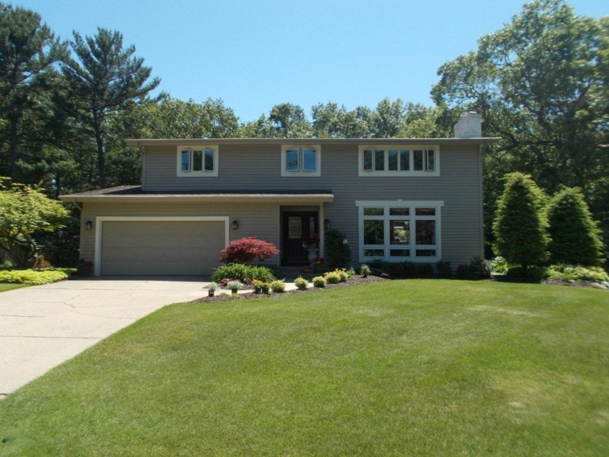 2129 Easthill Front